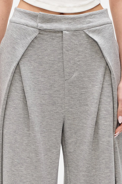 Adaia Pant