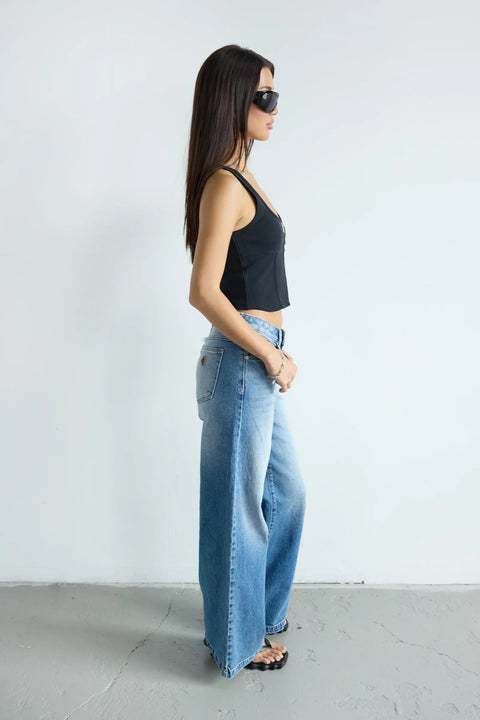 95 MID & WIDE - TAMARA