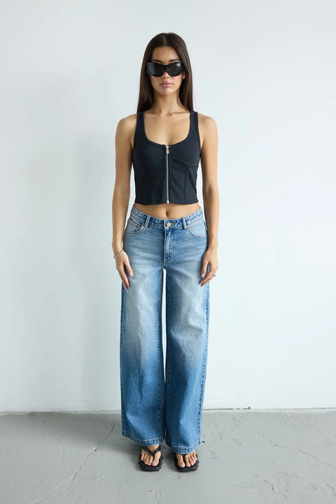 95 MID & WIDE - TAMARA