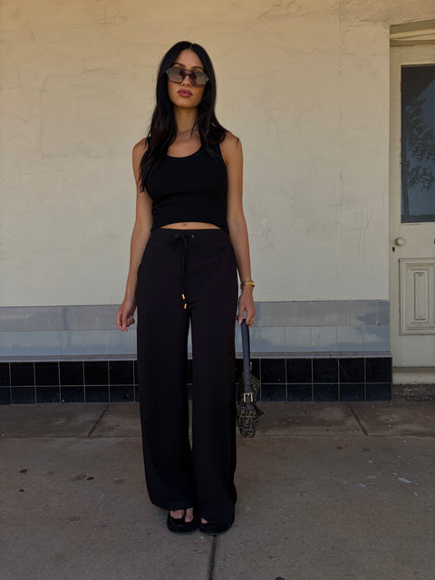 Victoria Essential Pant