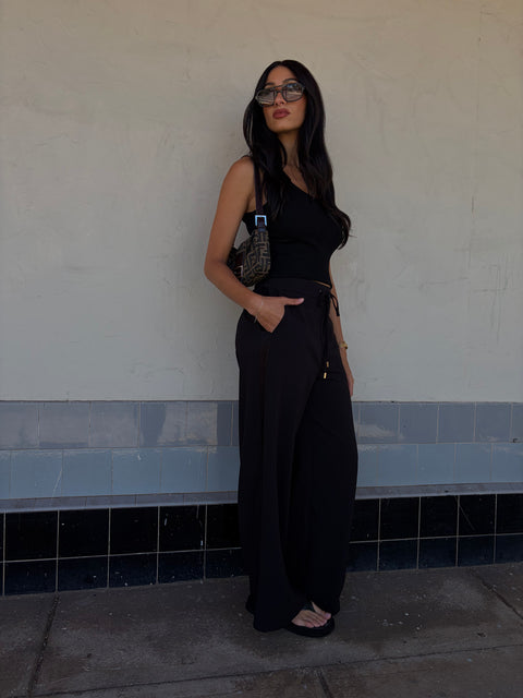 Victoria Essential Pant