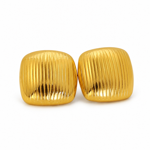 Aurelia Ribbed Studs