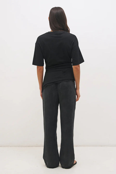 LIORA T-SHIRT