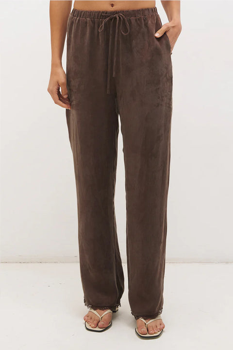 LIORA PANT