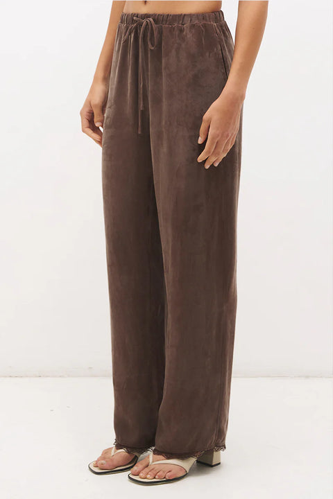 LIORA PANT